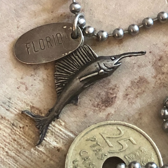 VINTAGE AND ANTIQUE MENS CHARM NECKLACE - Picture 4 of 4